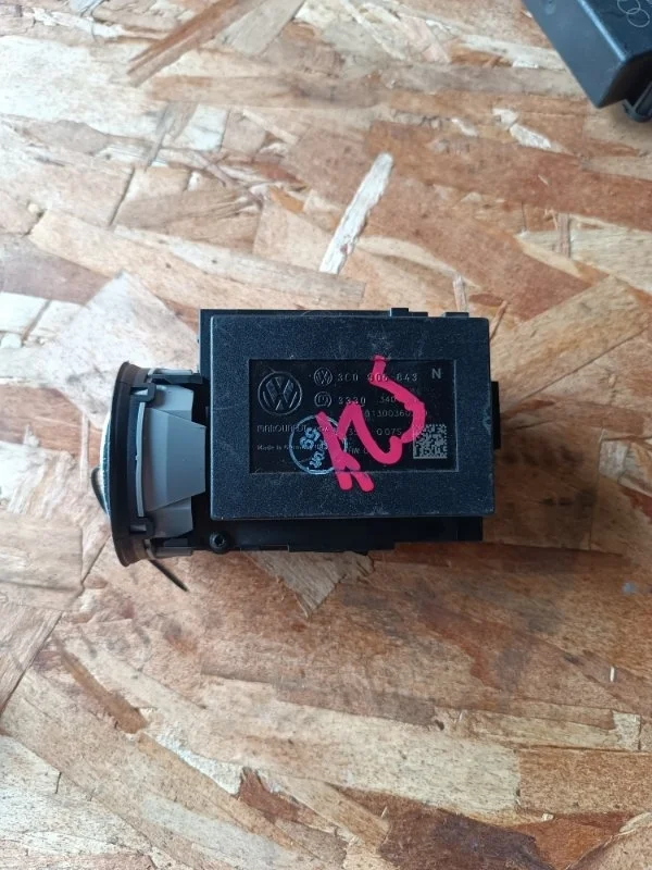 Замок зажигания Volkswagen Passat 2007 B6