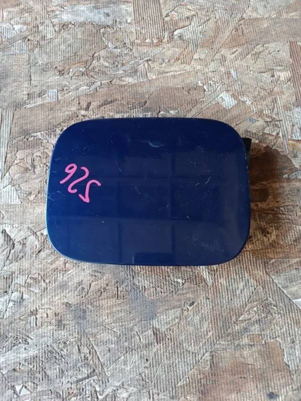 Лючок бензобака Audi A6 1999 4B2