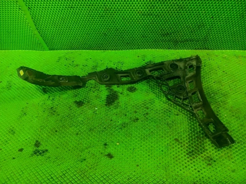 Кронштейн заднего бампера левый Volkswagen Polo 5 2017 6RU807393 СЕДАН CWV