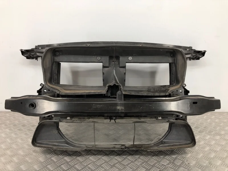 Передняя панель BMW X1 E84