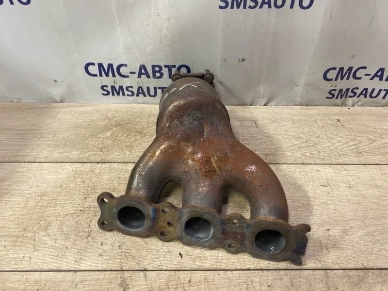 Коллектор выпускной Volvo Xc90 36001152 ХС90 3.2 B6324S5, левый