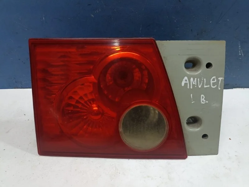 Фонарь внутренний Chery Amulet 2010 A153773010BA A15, левый