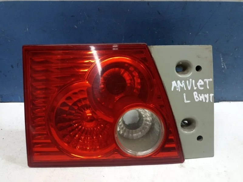 Фонарь внутренний Chery Amulet 2010 A153773010BA A15, левый