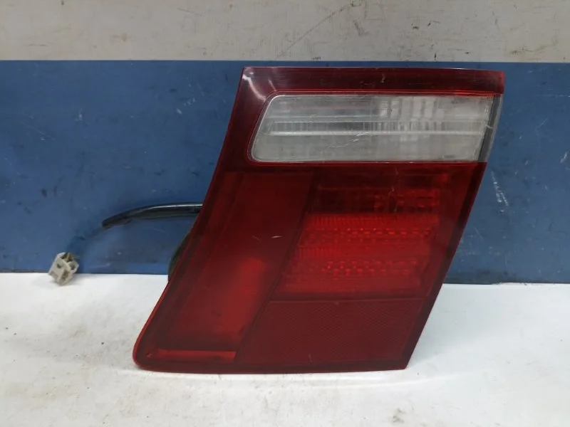 Фонарь внутренний Lexus LS 4 8158150170 XF40, правый