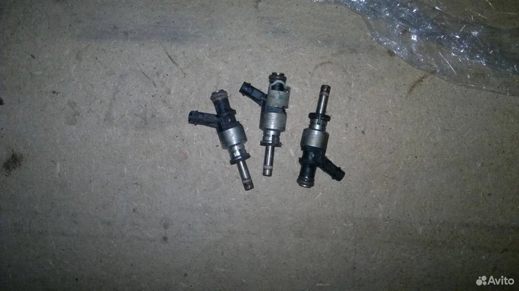 Форсунка инжекторная электрическая Audi A8 D4 (2010—2014) 4,2