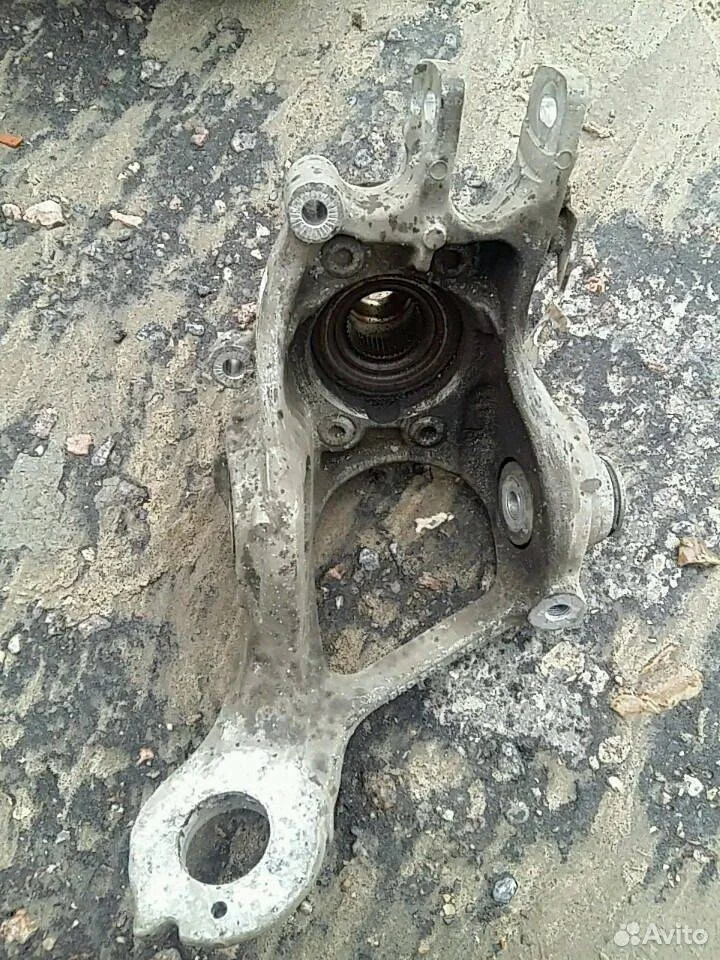 Кулак  задний правый Audi A7 I (2010—2014)