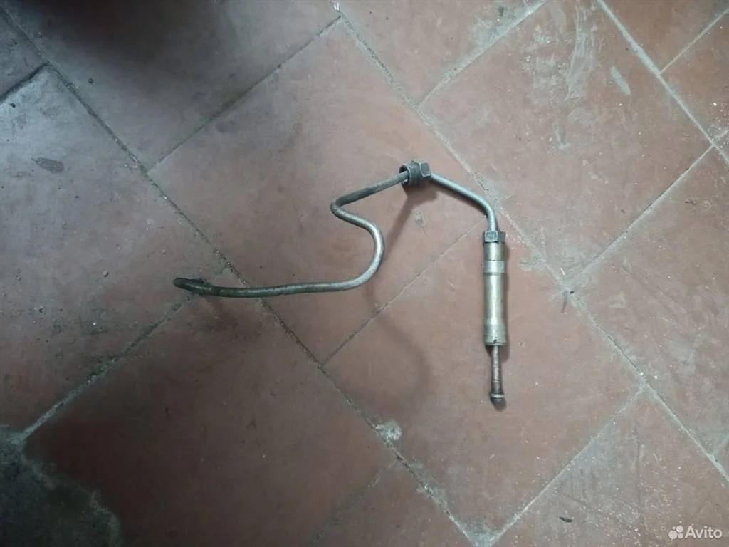 Трубка топливная Mitsubishi Pajero III (1999—2003)