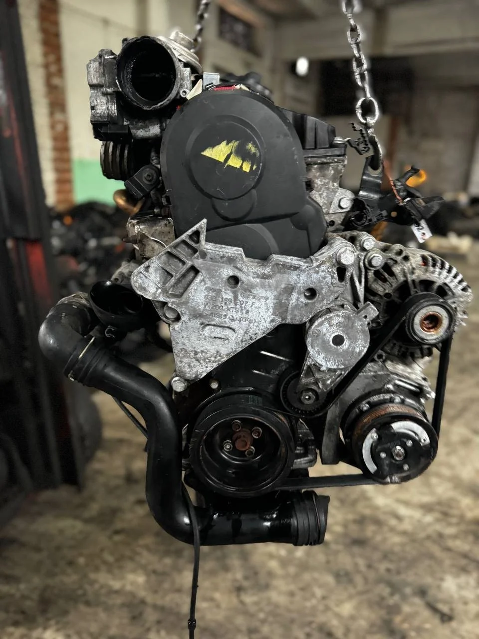 Двигатель BXE Volkswagen Golf 5 1.9 Дизель