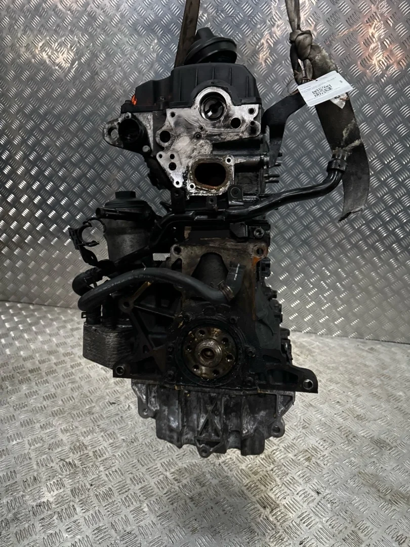 Двигатель AXB Volkswagen Transporter T5 1.9 Дизель