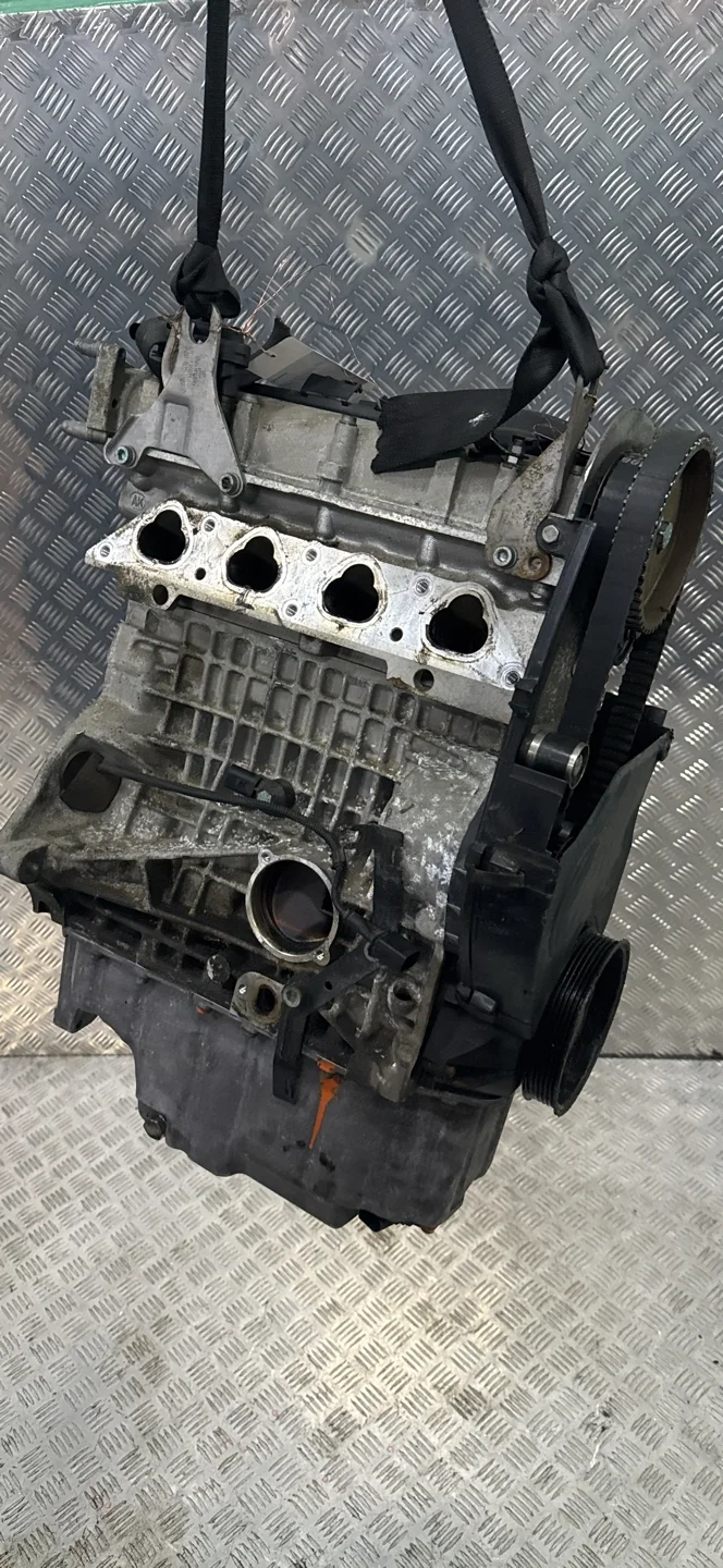 Двигатель APE Skoda Octavia A4 1.4 Бензин