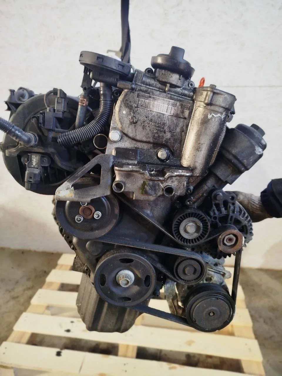 Двигатель BLF Skoda Octavia A4 1.6 Бензин