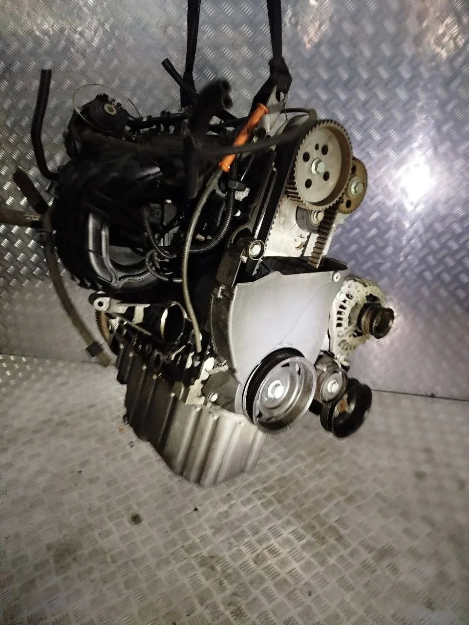 Двигатель AKQ Volkswagen Golf 4 1.4 Бензин