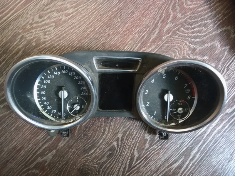 Щиток приборов Mercedes A1669003006