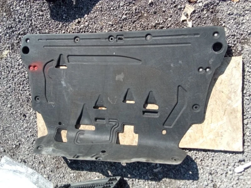 Защита двигателя Volvo 31378306