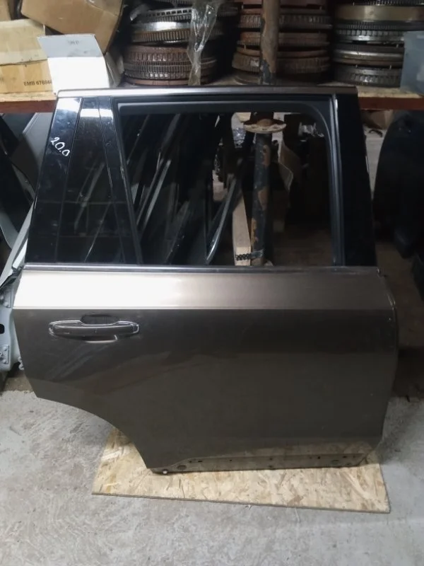 Дверь Volvo 32420616, задняя правая