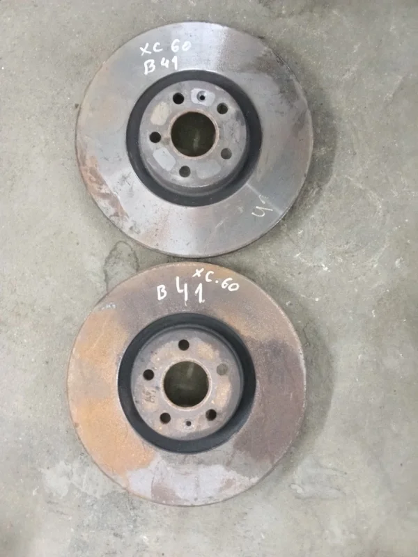 Диски тормозные Volvo Xc60 2019 31471752 B4204T26, передние