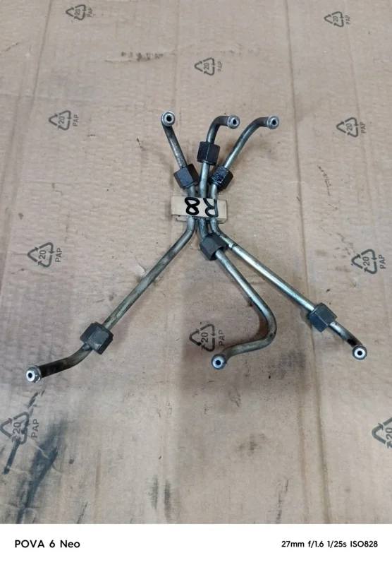 Трубка топливная Volvo Xc90 2009 31272620 D5244T4