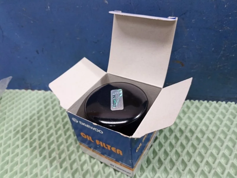 Фильтр масляный Chevrolet Aveo 1 2012 25181616 T255 1.2