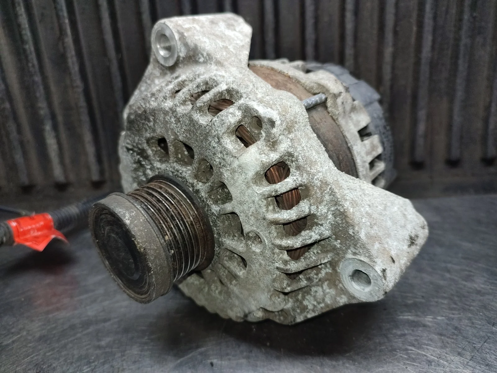 Генератор Ssangyong Rexton Y250