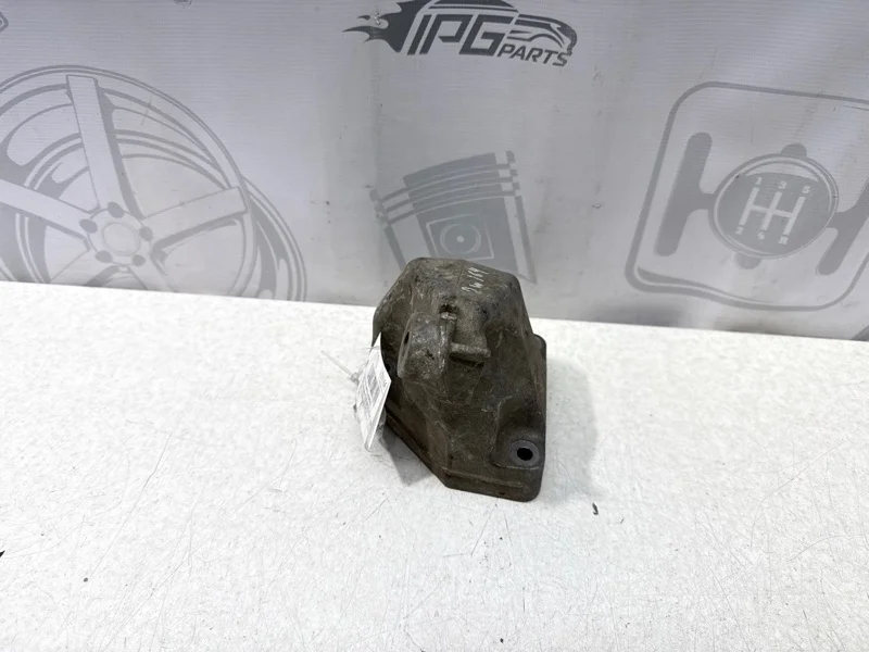 Кронштейн двигателя левый Mercedes-benz ML 2006 W164