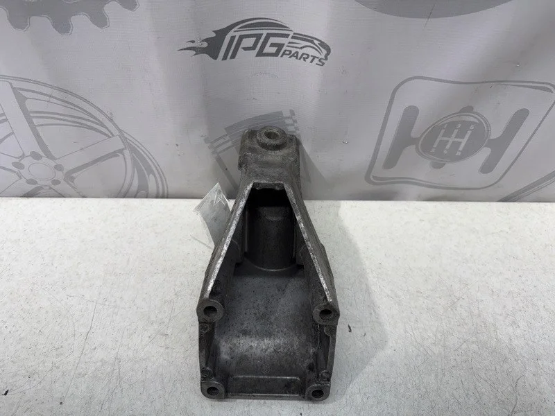 Кронштейн двигателя левый Mercedes-benz ML 2002 W163