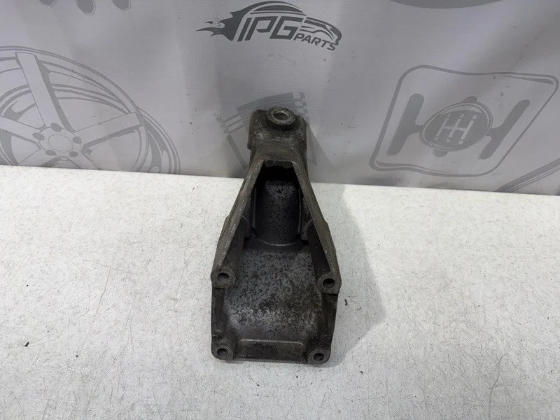 Кронштейн двигателя левый Mercedes-benz ML 2001 W163