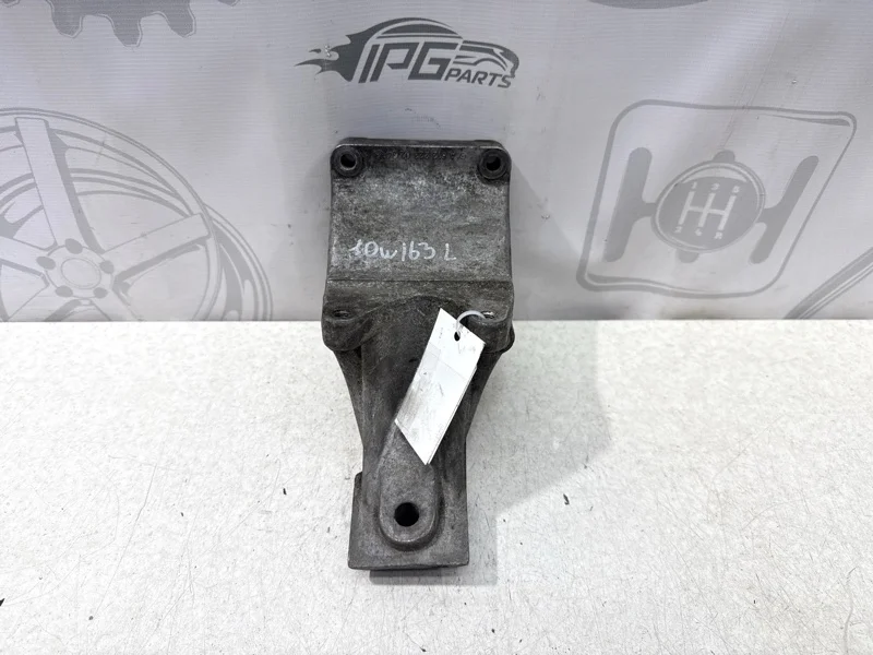 Кронштейн двигателя левый Mercedes-benz ML 2001 W163