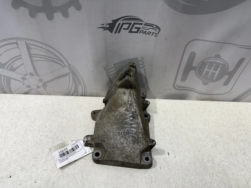 Кронштейн двигателя правый Mercedes-benz ML 2013 W166