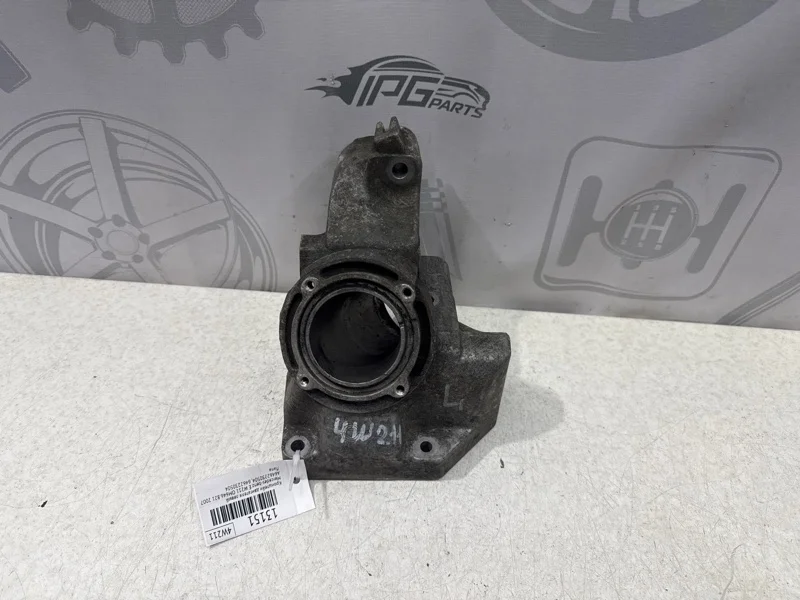 Кронштейн двигателя левый Mercedes-benz 2007 W211