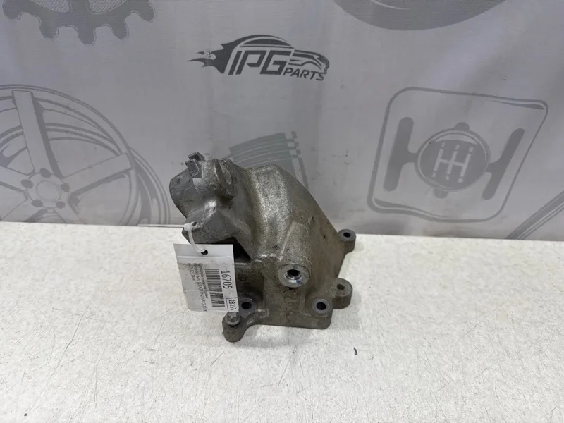 Кронштейн двигателя правый Mercedes-benz GLC 2018 X253