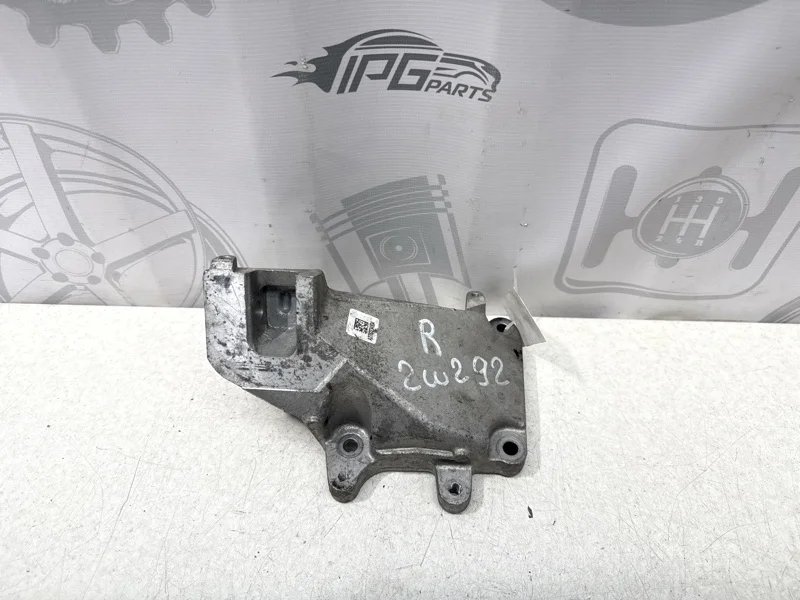 Кронштейн двигателя правый Mercedes-benz GLE Coupe 2019 C292