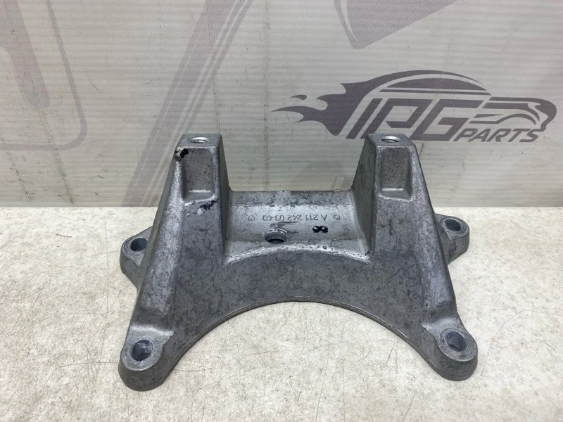 Кронштейн подушки акпп Mercedes-benz CLS 2014 X218