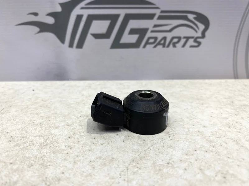 Датчик детонации Mercedes-benz 2013 W212