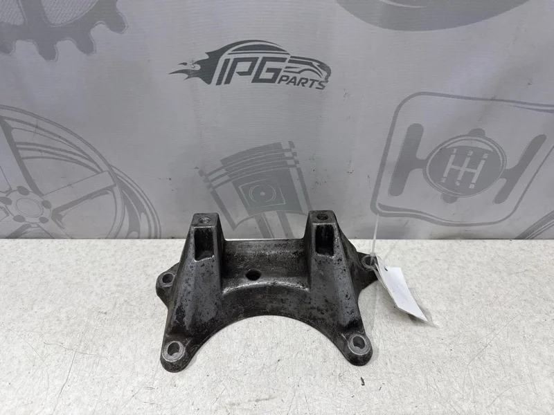 Кронштейн подушки акпп Mercedes-benz 2007 W211