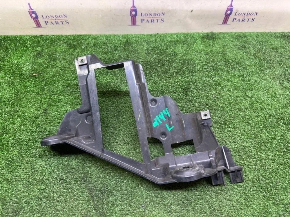 Кронштейн крепления фары BMW X5 E53