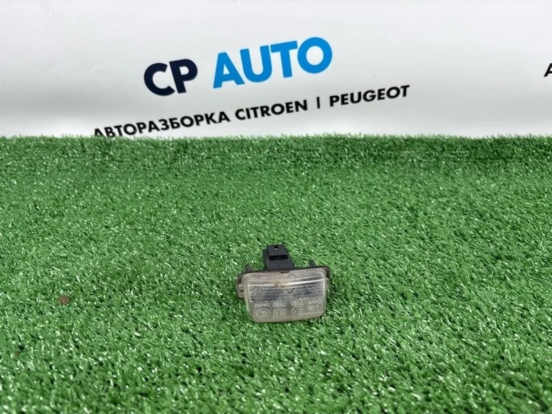 Подсветка номера Citroen DS4 2012