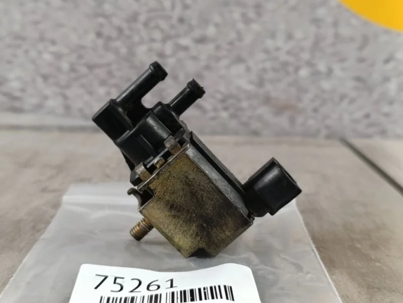 Электромагнитный клапан Suzuki Grand Vitara 2004 TL52