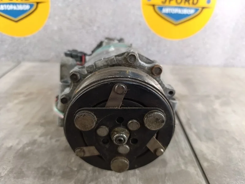 Компрессор кондиционера Honda CR-V 2008 RE7