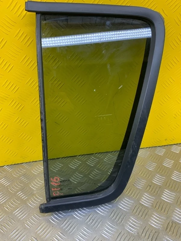 Форточка задняя левая Nissan Pathfinder (R51M) 2004-2013 2006 82263EB33A ВНЕДОРОЖНИК 2.5 D YD25DDTI