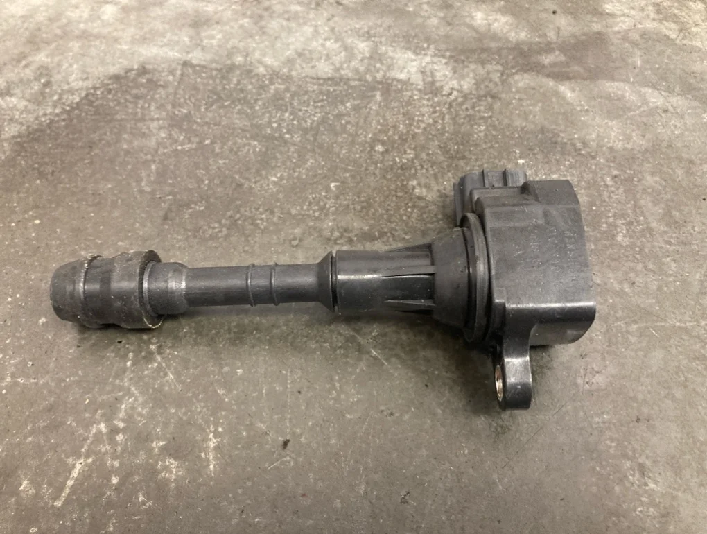 Катушка зажигания NISSAN Elgrand 2006