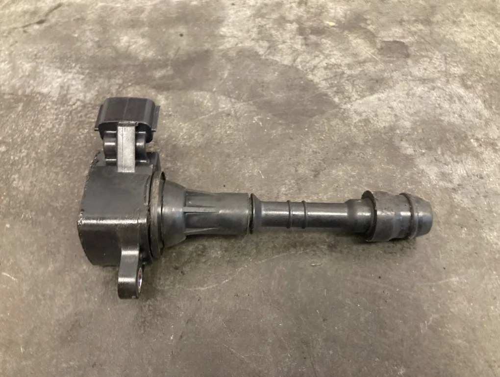 Катушка зажигания NISSAN Elgrand 2006