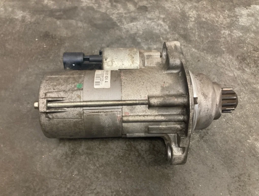 Стартер Volkswagen Tiguan 2009 5N