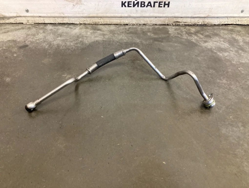Трубка подачи масла в турбину Audi Q7 2008 4L