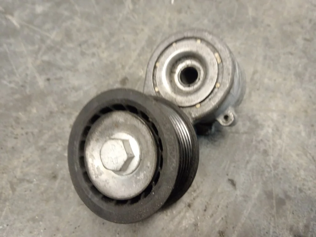 Натяжитель ремня генератора Audi A7 2011 4G