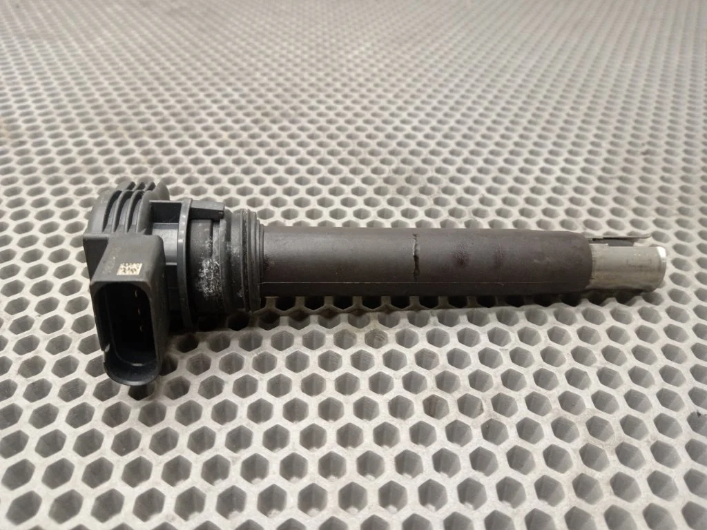 Катушка зажигания Audi Q3 2012 8U