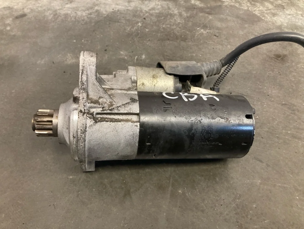 Стартер Volkswagen Passat 2009 B6