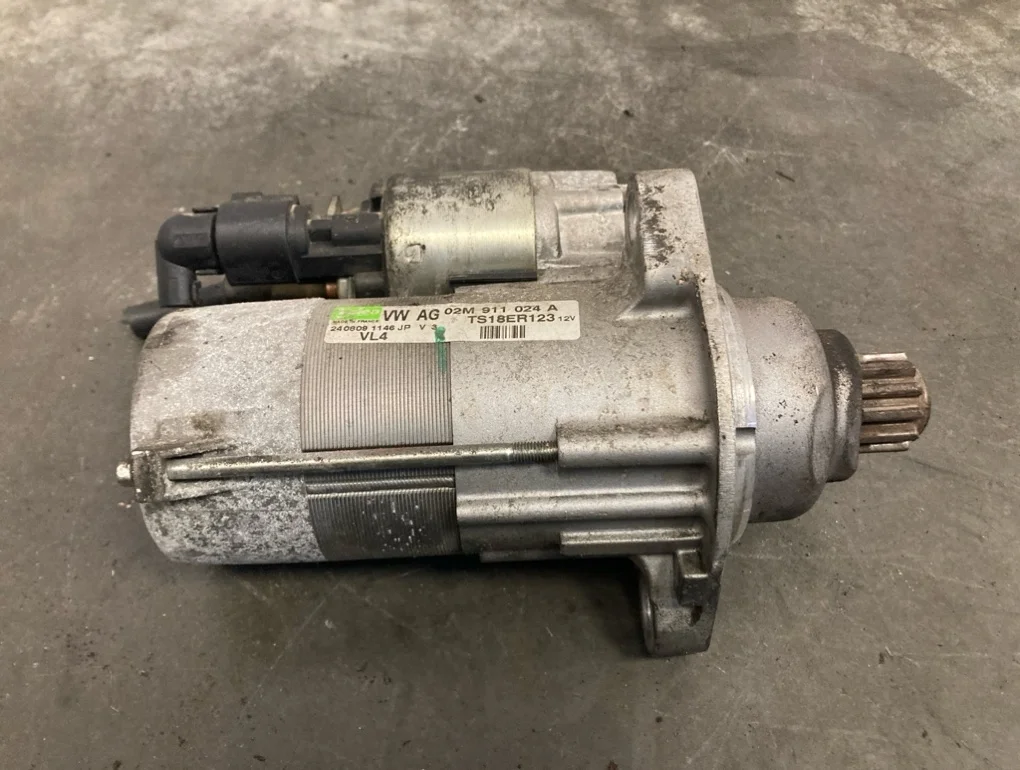 Стартер Volkswagen Passat 2010 B6