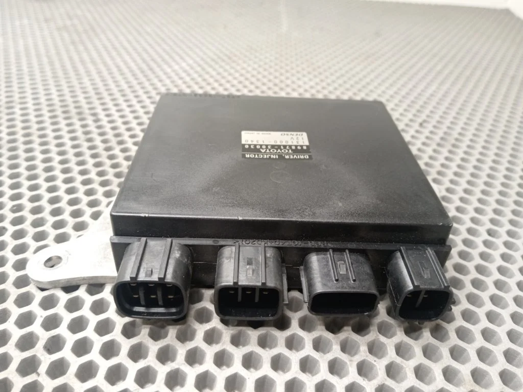 Блок управления форсунками Toyota Crown 2007