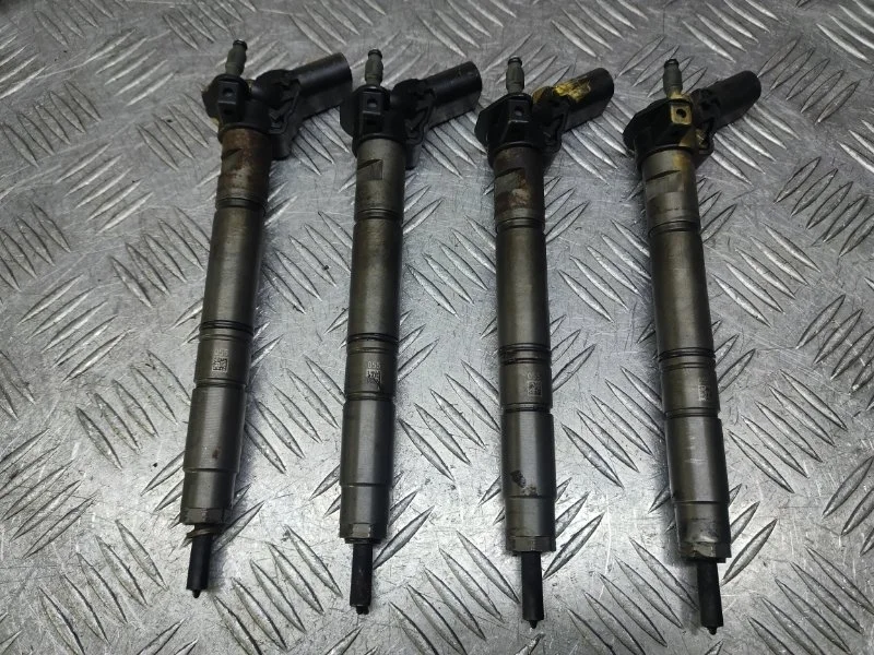 Форсунка топливная Volkswagen Touareg 2