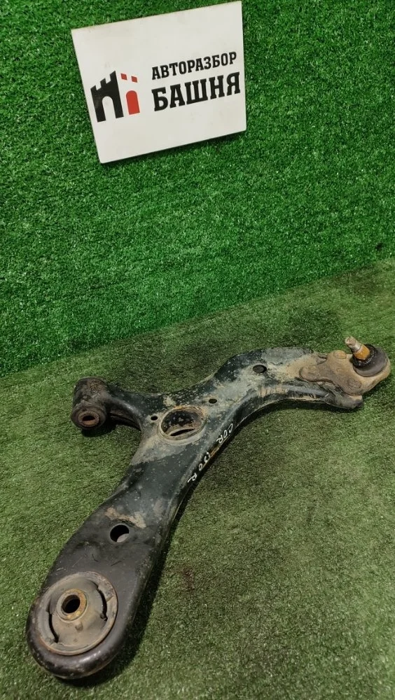 Рычаг Toyota Corolla 2013 4806802130 180 1NRFE, передний правый